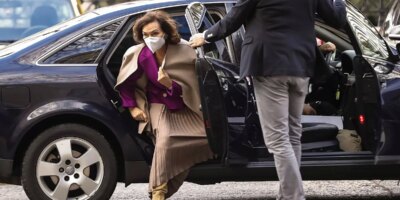 Pedro Snchez met un haut responsable de Carmen Calvo en charge des revendications du Conseil de transparence