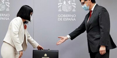 La santé accuse l&rsquo;UE des problèmes liés au vaccin et appelle à la « flexibilité » de la CCAA