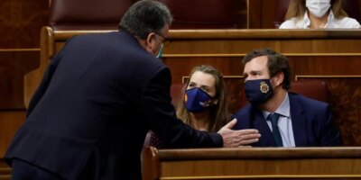 Vox nie un accord avec le gouvernement pour s&rsquo;abstenir: « C&rsquo;est un mal nécessaire pour que l&rsquo;aide arrive maintenant »