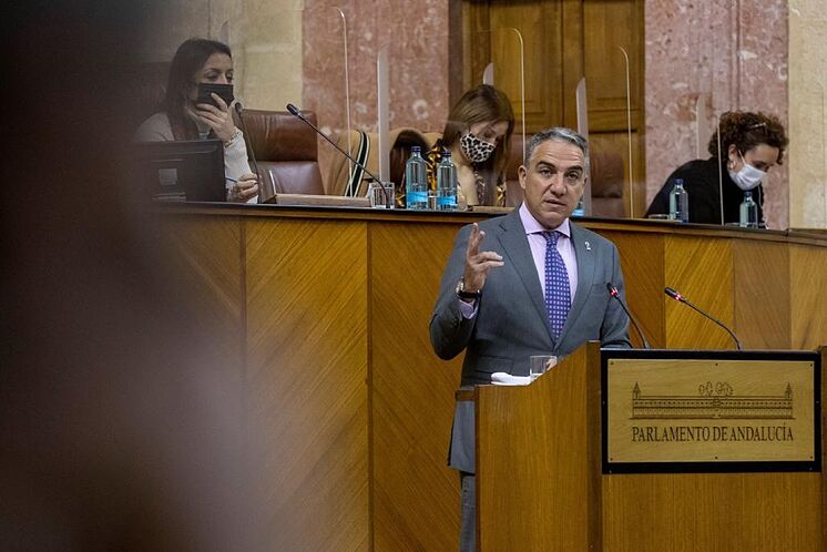 Le conseiller de la présidence, Elías Bendodo, lors de sa comparution ...