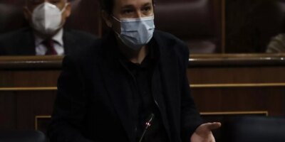 Un manifeste signé par d&rsquo;anciens dirigeants socialistes appelle à la destitution de Pablo Iglesias