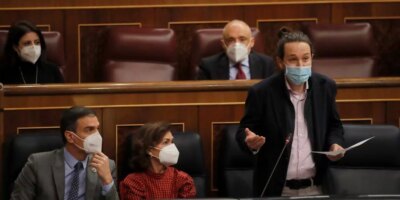 On peut croire que le PSOE a passé les « lignes rouges » et que Carmen Calvo perd la « bataille transphobe »