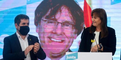 Carles Puigdemont demande la rupture de l&rsquo;ERC avec Pedro Snchez pour accepter le gouvernement