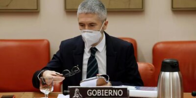 Marlaska s&rsquo;éloigne de United We Can et soutient la police: « Les attitudes des violents sont injustifiables »