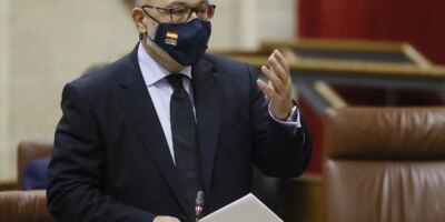 Andalousie: Vox annonce sa rupture avec le gouvernement andalou du PP et des C en attendant l&rsquo;implantation du «pin parental»