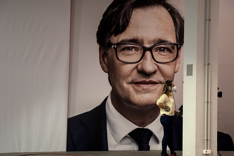 Alberto Di Lolli.  08/02/2021, Barcelone.  Le candidat du PSC, Salvador ...