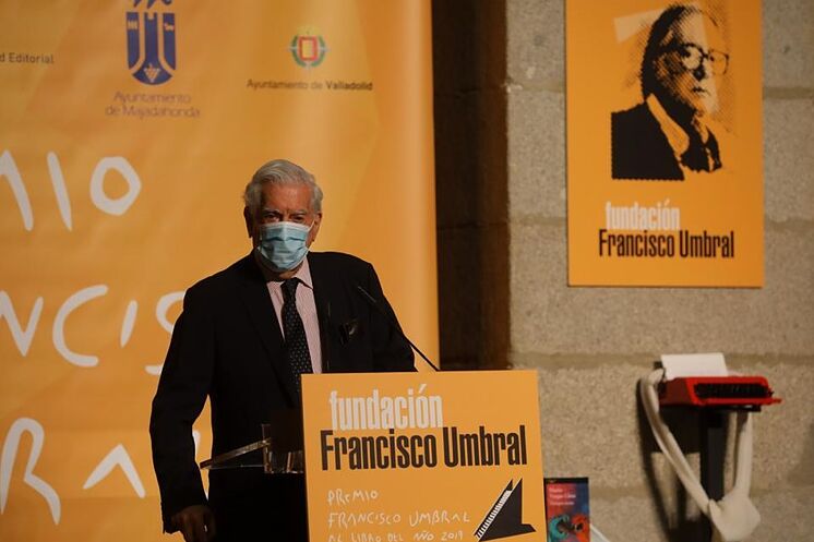 Mario Vargas Llosa, en novembre dernier lors de la cérémonie de remise des ...