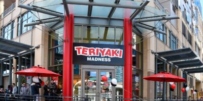 Full Steam (ed Rice) à venir!  Teriyaki Madness élargit son équipe de direction et augmente le soutien de l&rsquo;entreprise aux franchisés