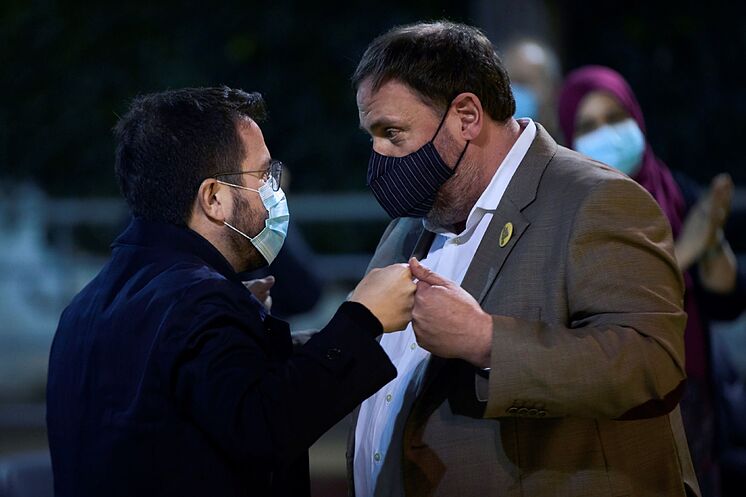 Le président de l'ERC, Oriol Junqueras, avec le candidat du parti ...