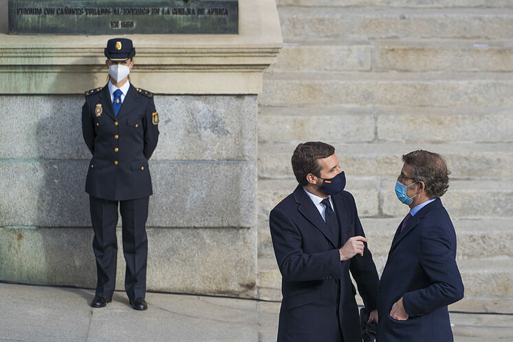 Pablo Casado (à gauche) et Alberto N