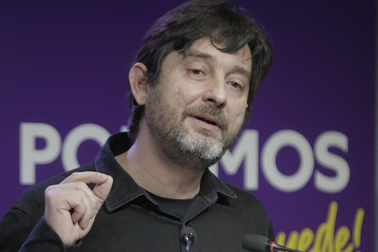 Rafa Mayoral, co-porte-parole de United We Can, lors d'une conférence de presse.