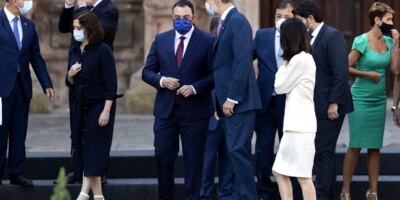 Puig attaque Ayuso pour sa devise « communisme ou liberté »: « Il traite les citoyens comme des idiots »