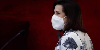 Margarita Robles revendique Santiago Carrillo comme la gauche « qui ne se croit pas supérieure aux autres »