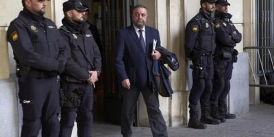 L&rsquo;ancien directeur de l&rsquo;agence d&rsquo;idées défend l&rsquo;aide du conseil à Isofotn