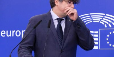 Le gouvernement estime que la décision de Bruxelles de lever l&rsquo;immunité de Puigdemont soutient sa politique de dialogue en Catalogne