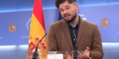 ERC menace de retirer son soutien à Snchez et le PSOE promet de « redoubler d&rsquo;efforts » pour satisfaire ses partenaires