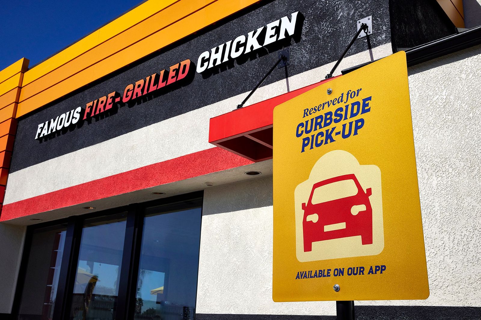 El Pollo Loco remodèle les trois premiers restaurants avec un nouveau design LA Mex