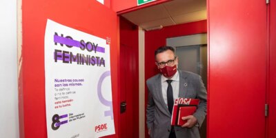 Le chef du PSOE à Murcie se tient à l&rsquo;écart et Ciudadanos «  sauve  » la vice-présidence jusqu&rsquo;à ce que son avenir judiciaire soit résolu