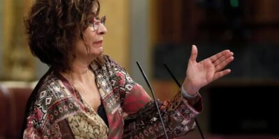 Le gouvernement demande à Ins Arrimadas de « ne pas avoir peur » et de « risquer » de se distancier du PP