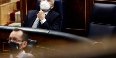 Marlaska s&rsquo;approche, contre les critères de la prison, de deux membres de l&rsquo;ETA reconnus coupables du meurtre de six ouvriers de la Marine