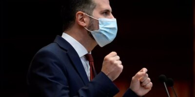 Tudanca défend que la motion n&rsquo;était pas un ordre de Moncloa et Maueco l&rsquo;accuse de « vouloir gouverner avec des transferts »