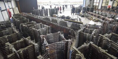 La justice «clique» sur «le plus gros coup» contre le trafic illégal d&rsquo;armes et ordonne de les restituer