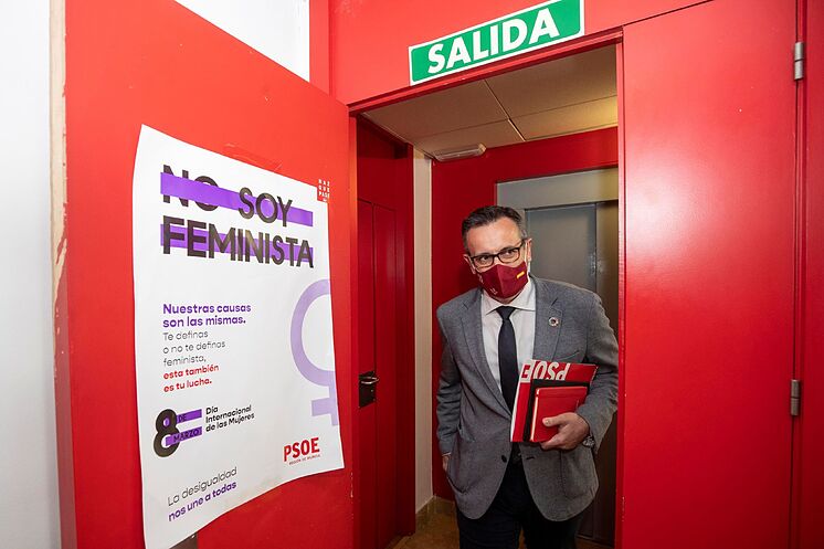 Le secrétaire général du PSOE dans la Regi