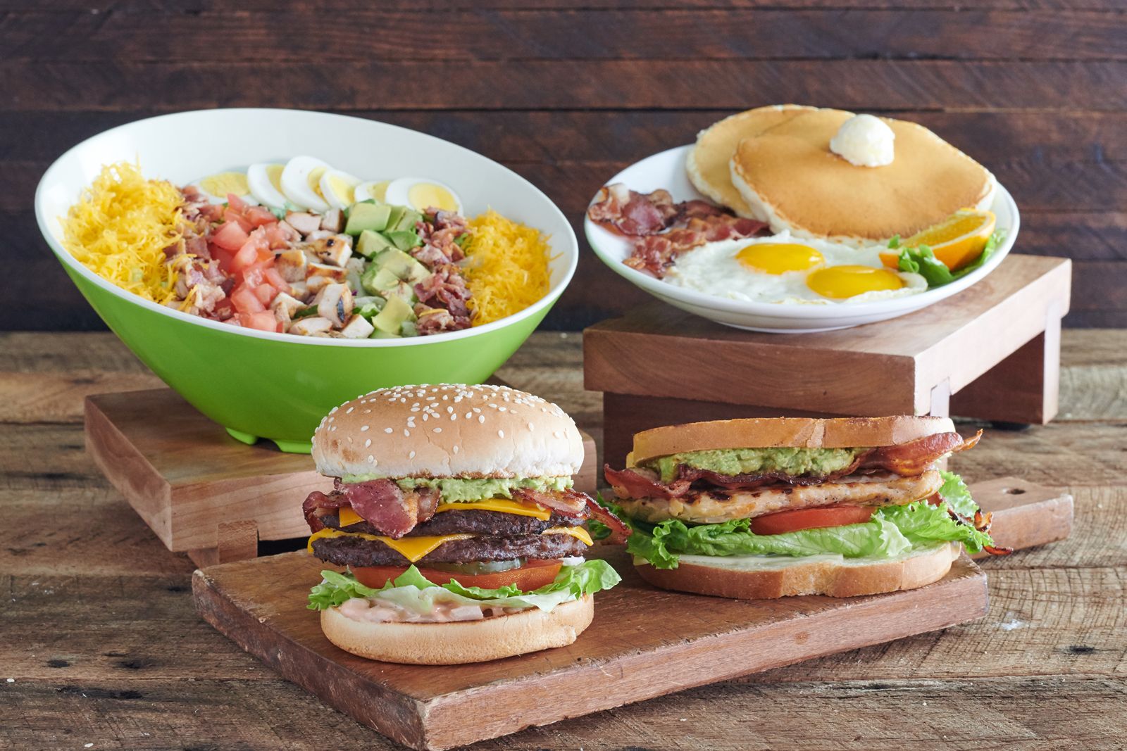 Les premiers Farmer Boys d'Arizona sont maintenant ouverts Farmer Boys, le concept rapide et décontracté connu pour ses hamburgers primés et son service exceptionnel, a ouvert ses portes à Gilbert, en Arizona, dans le nouveau City Gate Marketplace.