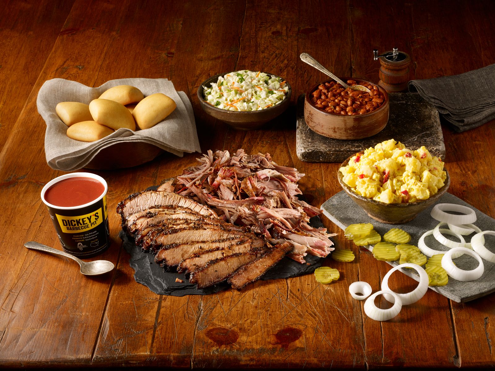 Profitez des offres de Pâques au Dickey's Barbecue Pit Profitez des offres de Pâques au Dickey's Barbecue Pit