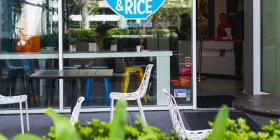 Rooster & Rice offre des espaces sûrs alors que San Francisco voit des pics de violence ciblée américano-asiatique