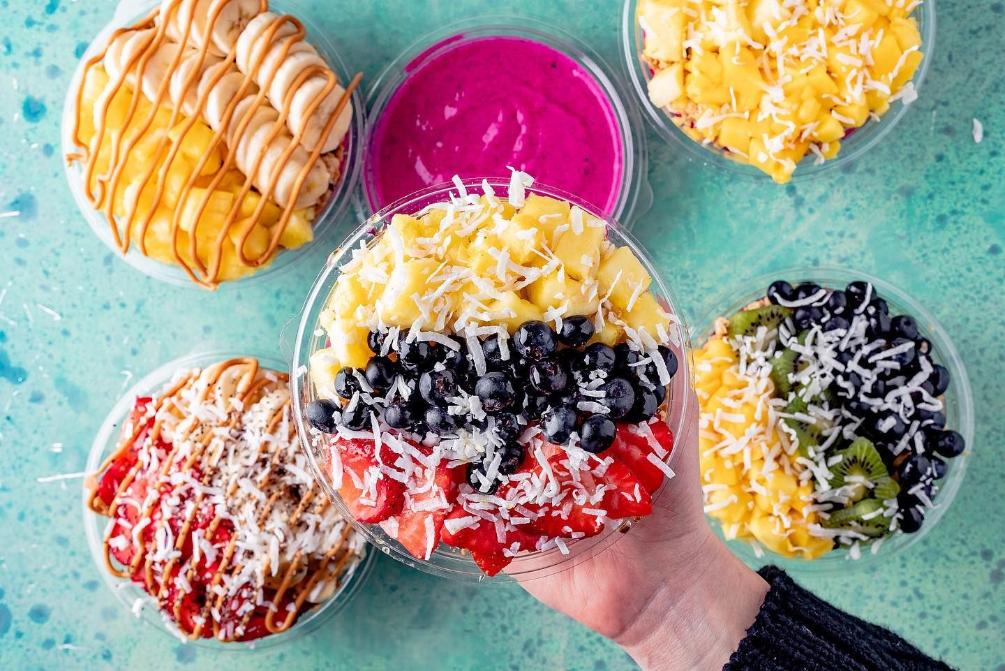 Bols Frutta Dans la foulée de l'acquisition de WOWorks, Saladworks et Frutta Bowls s'associent à Combo Kitchen