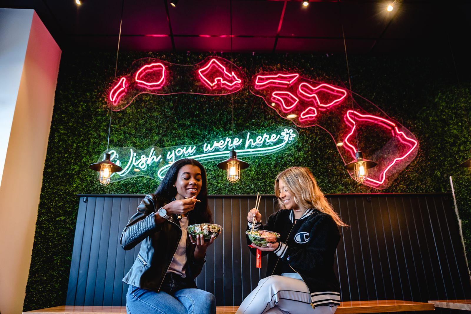 Aloha Poke devient grand à Houston avec une offre multi-magasins Aloha Poke devient grand à Houston avec une offre multi-magasins