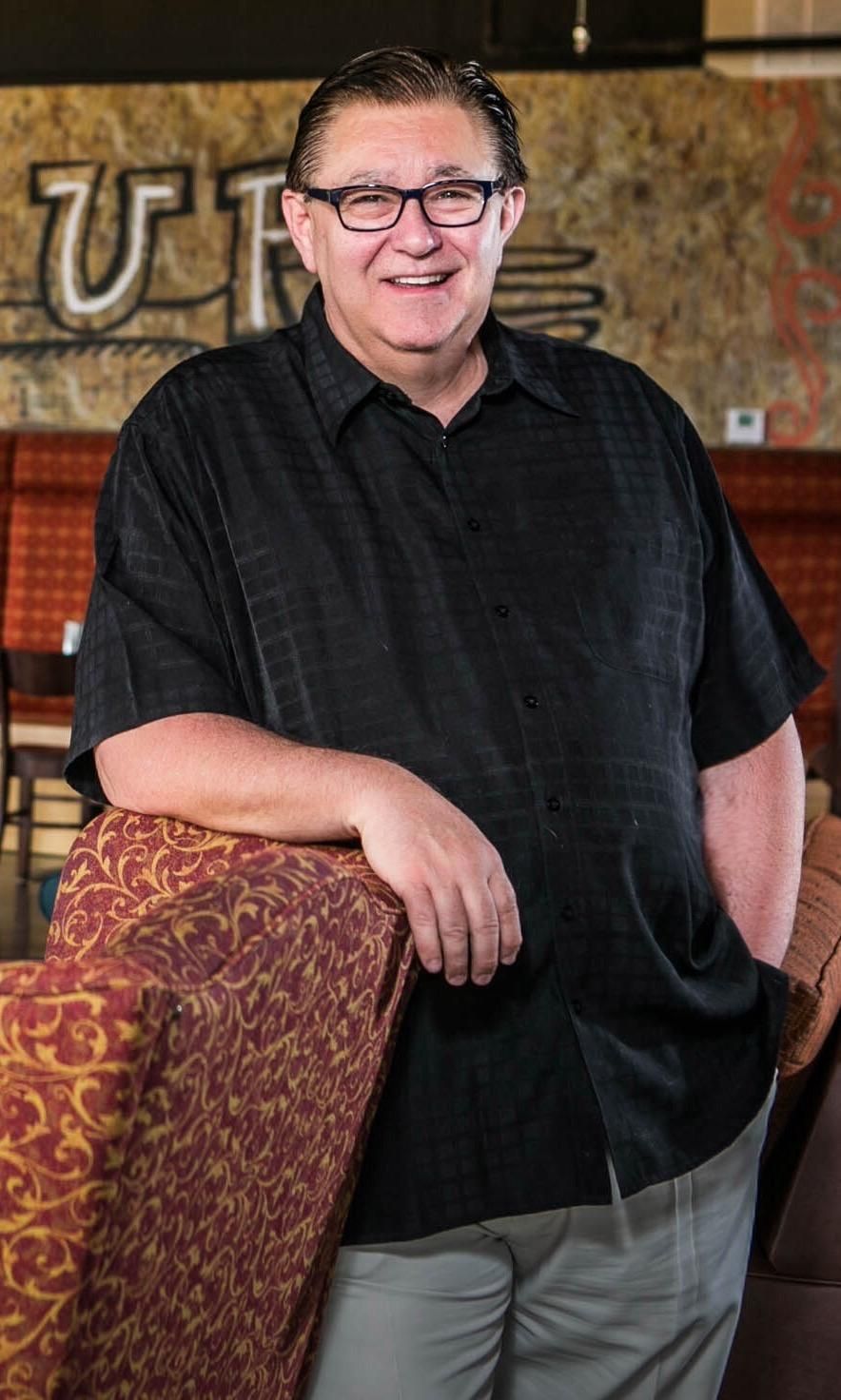 Tom Sacco, PDG de Happy Joe, président et chef du bonheur Happy Joe's répand sa magie dans le Midwest grâce à une croissance ciblée de la franchise