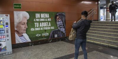 Le procureur demande de retirer l&rsquo;affiche Vox contre les mineurs immigrés pour protéger leur «dignité»