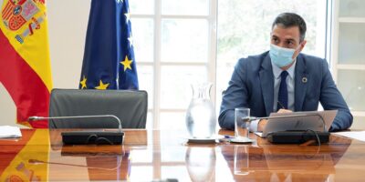 La confiance des Espagnols dans le gouvernement, les partis et les médias tombe au minimum