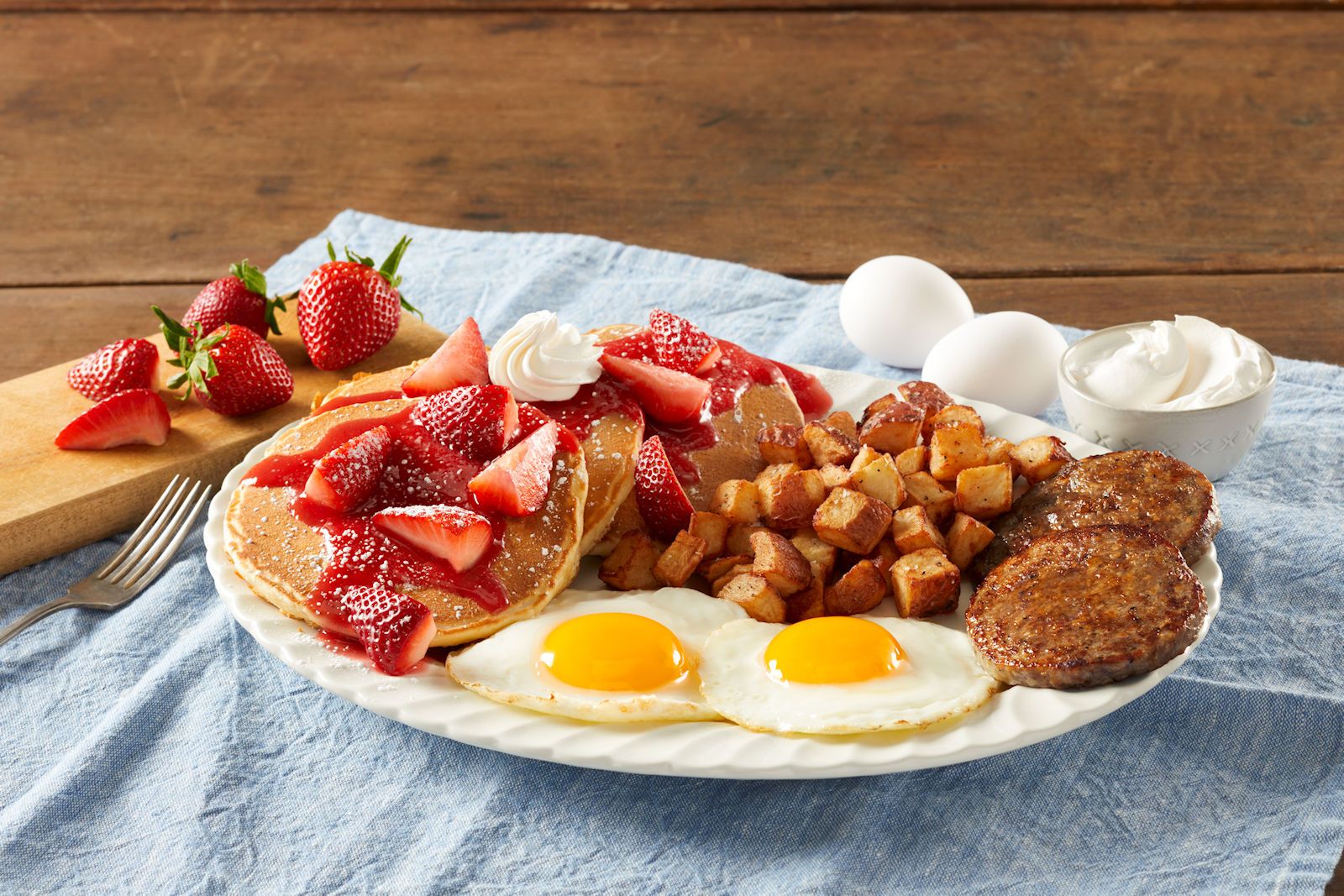 Bob Evans Restaurants présente de nouveaux plats de petits fruits frais de la ferme pour le printemps