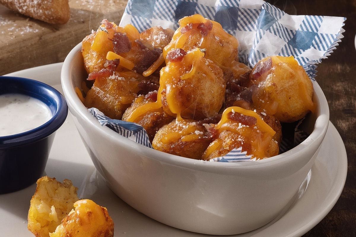 Cracker Barrel Old Country Store lance de nouveaux favoris de style maison conçus avec soin avant la fête des mères