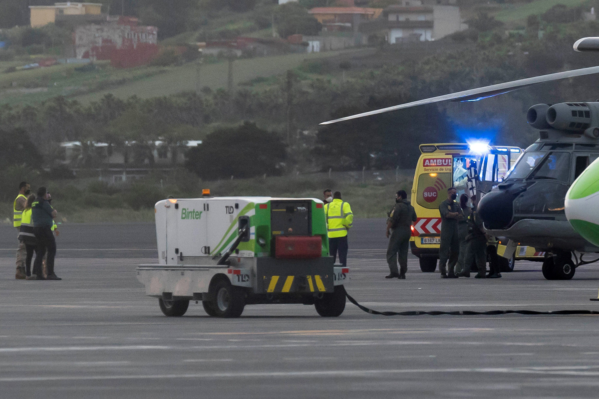 Arrivée des survivants à l'aéroport de Tenerife Nord, ce lundi.