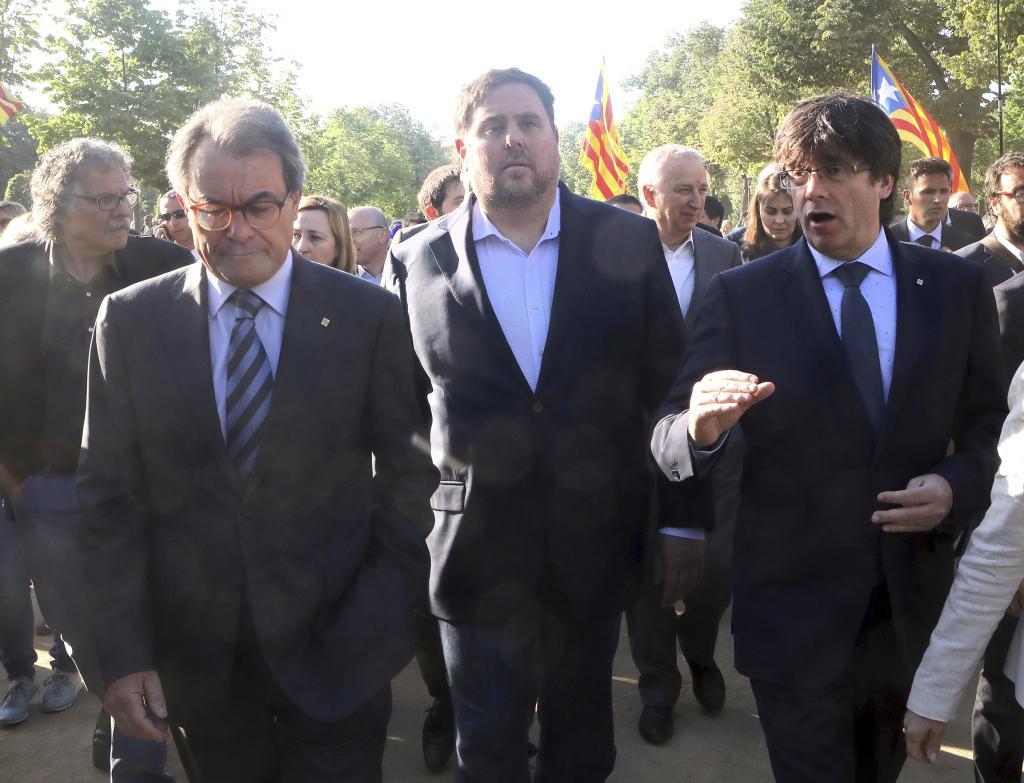Artur Mas, Oriol Junqueras et Carles Puigdemont, en 2017.