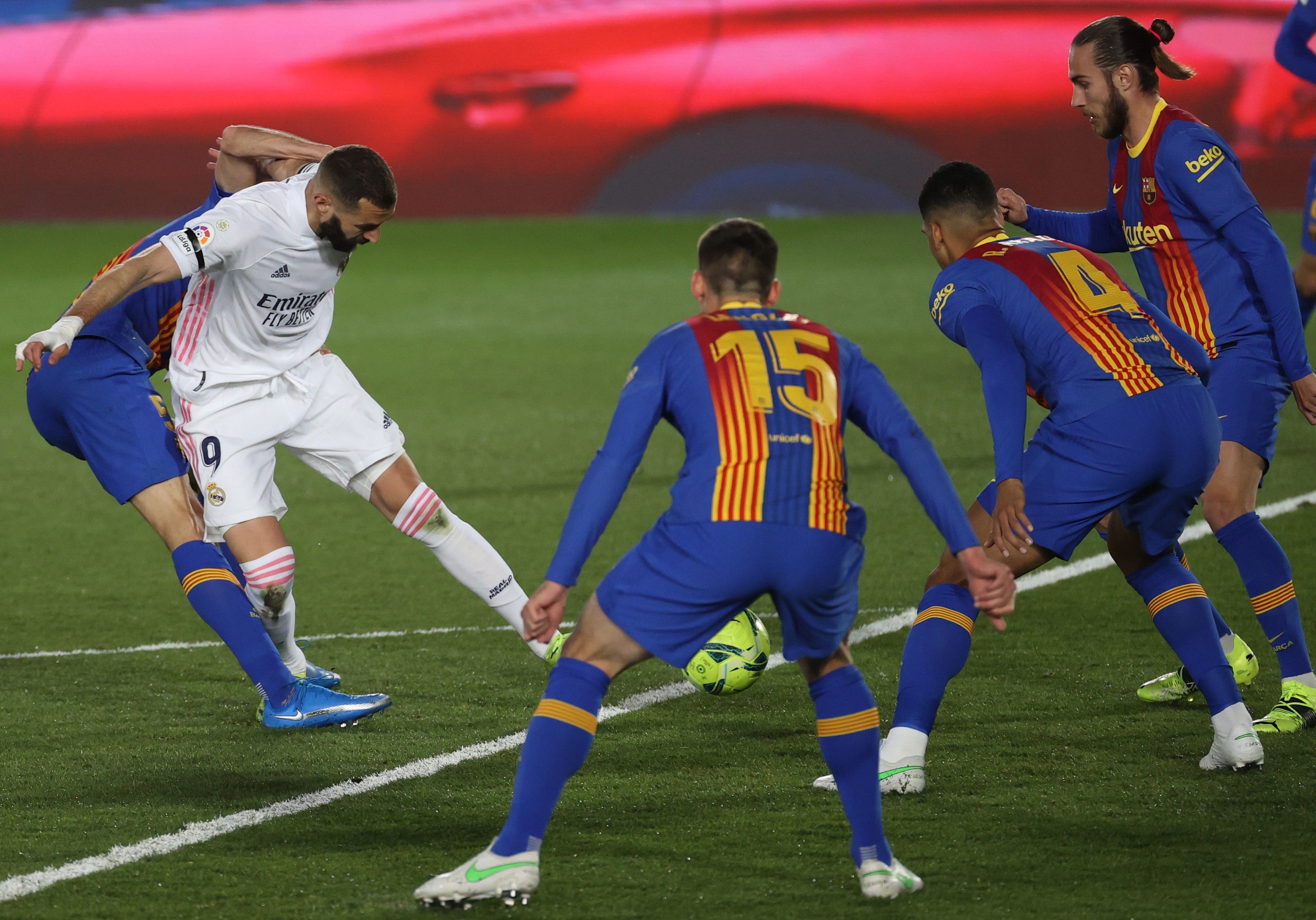 Des joueurs du Real Madrid et de Barcelone, deux des clubs fondateurs de la Superliga.
