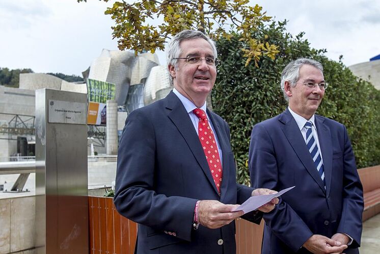 L'ancien porte-parole du PP à Bilbao Luis Eguiluz avec Ant