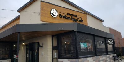 Un autre café aux œufs cassés ouvrira bientôt à Westlake, Ohio