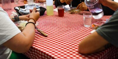 Appartements pour les enfants qui maltraitent leurs parents: quand l&rsquo;administration devient «  Big Brother  »