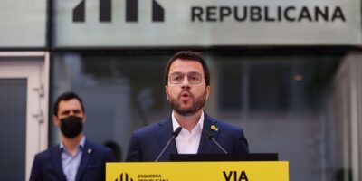 Carles Puigdemont nommera Pere Aragons président de la Catalogne mais il gardera les larges secteurs du gouvernement