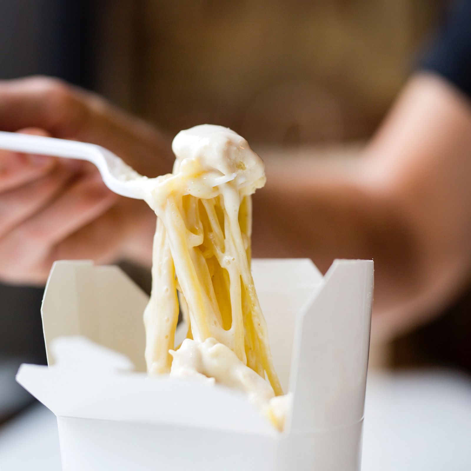 DalMoros Fresh Pasta To Go célèbre son inauguration dans le centre-ville de Saint-Pétersbourg, en Floride, le jeudi 27 mai