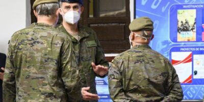 Les rois président le défilé militaire à Madrid à l&rsquo;occasion de la Journée des forces armées