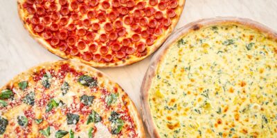 Artichaut Basille&rsquo;s Pizza pour célébrer l&rsquo;inauguration du nouvel emplacement de Phoenix le 21 mai