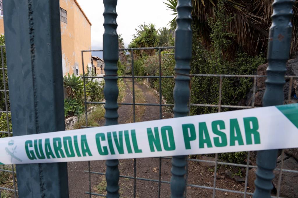 Maison de la personne disparue scellée par la Garde civile.