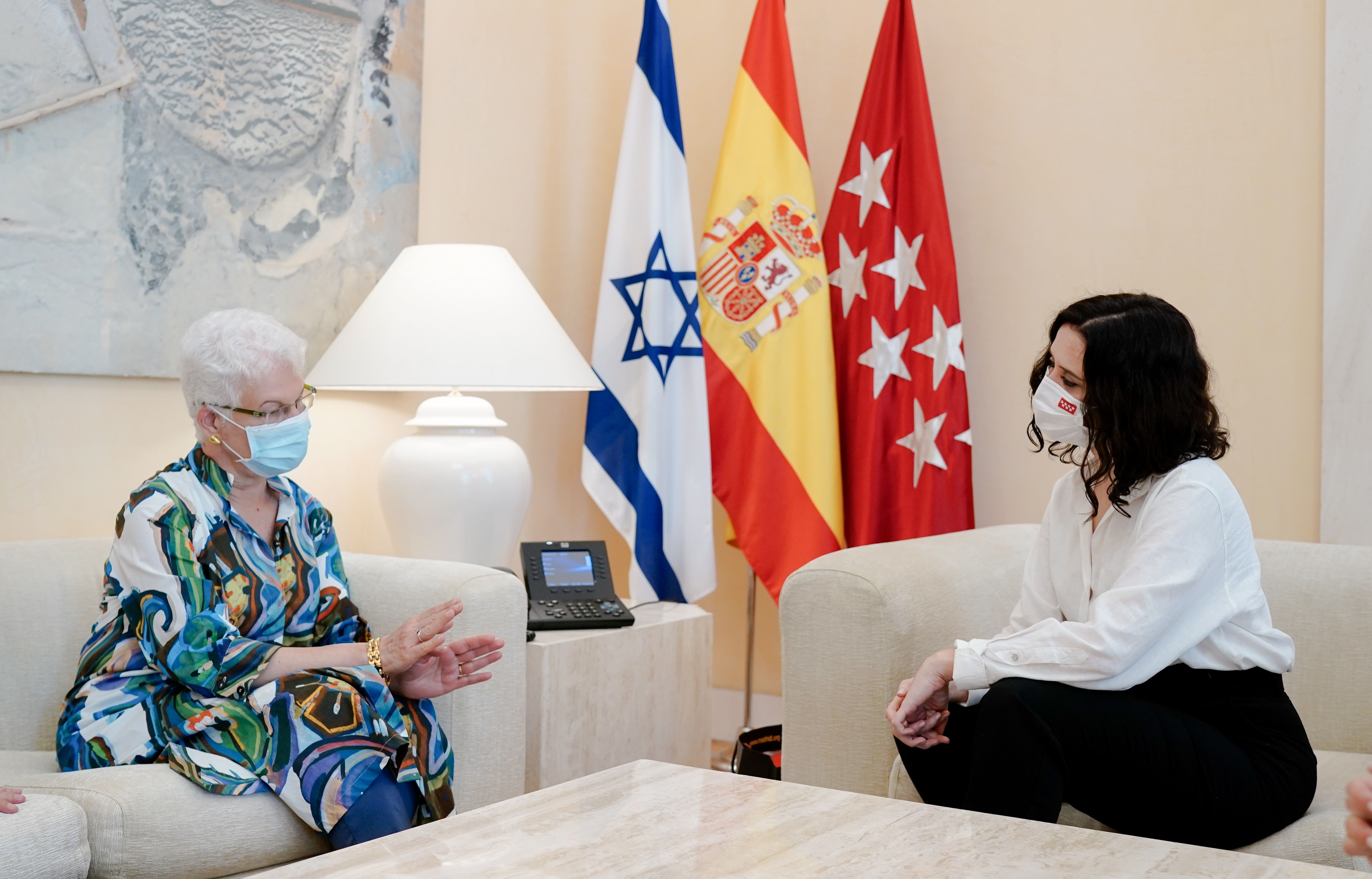 La présidente de la Communauté de Madrid, Isabel D