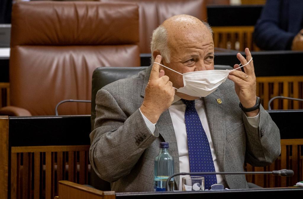 Le ministre de la Santé, Jesús Aguirre, au Parlement andalou.